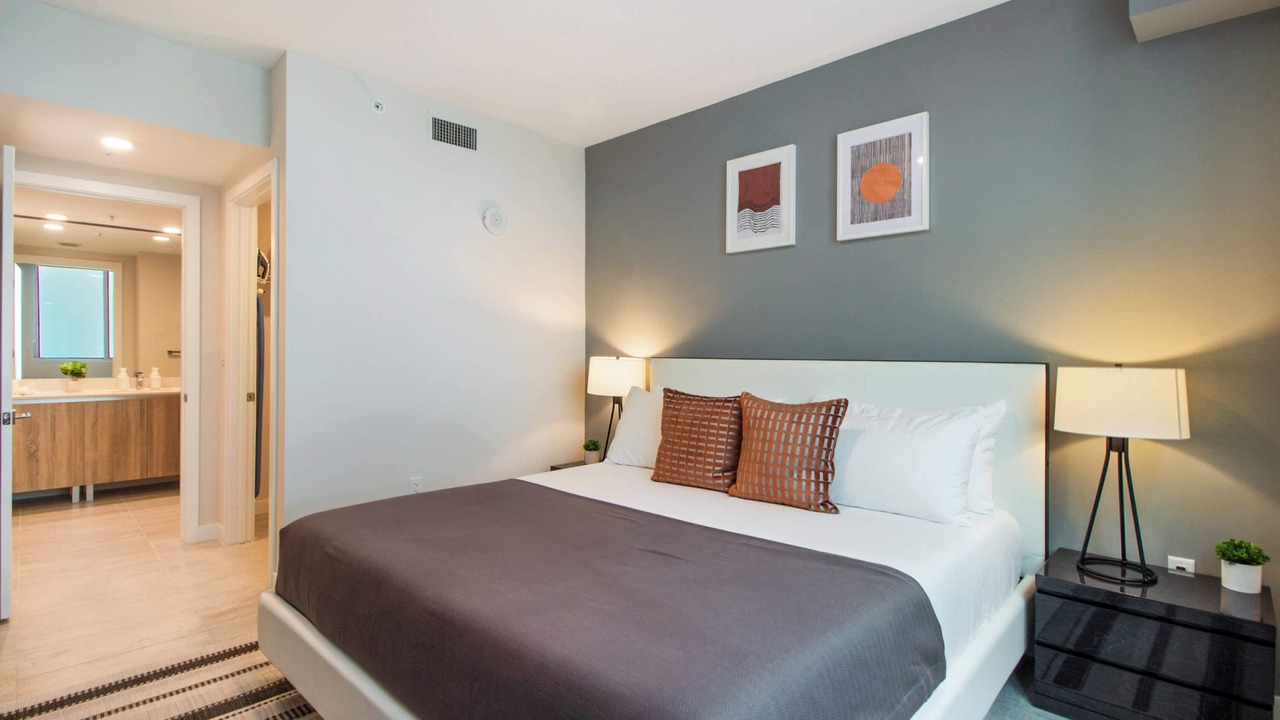 Photo of Bedroom in Northeast Miami