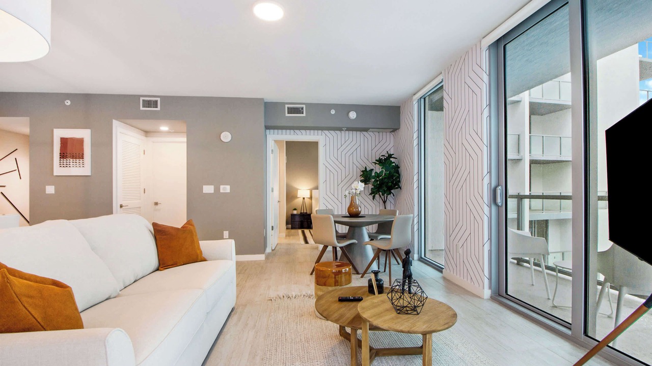 Photo of Livingroom in Northeast Miami