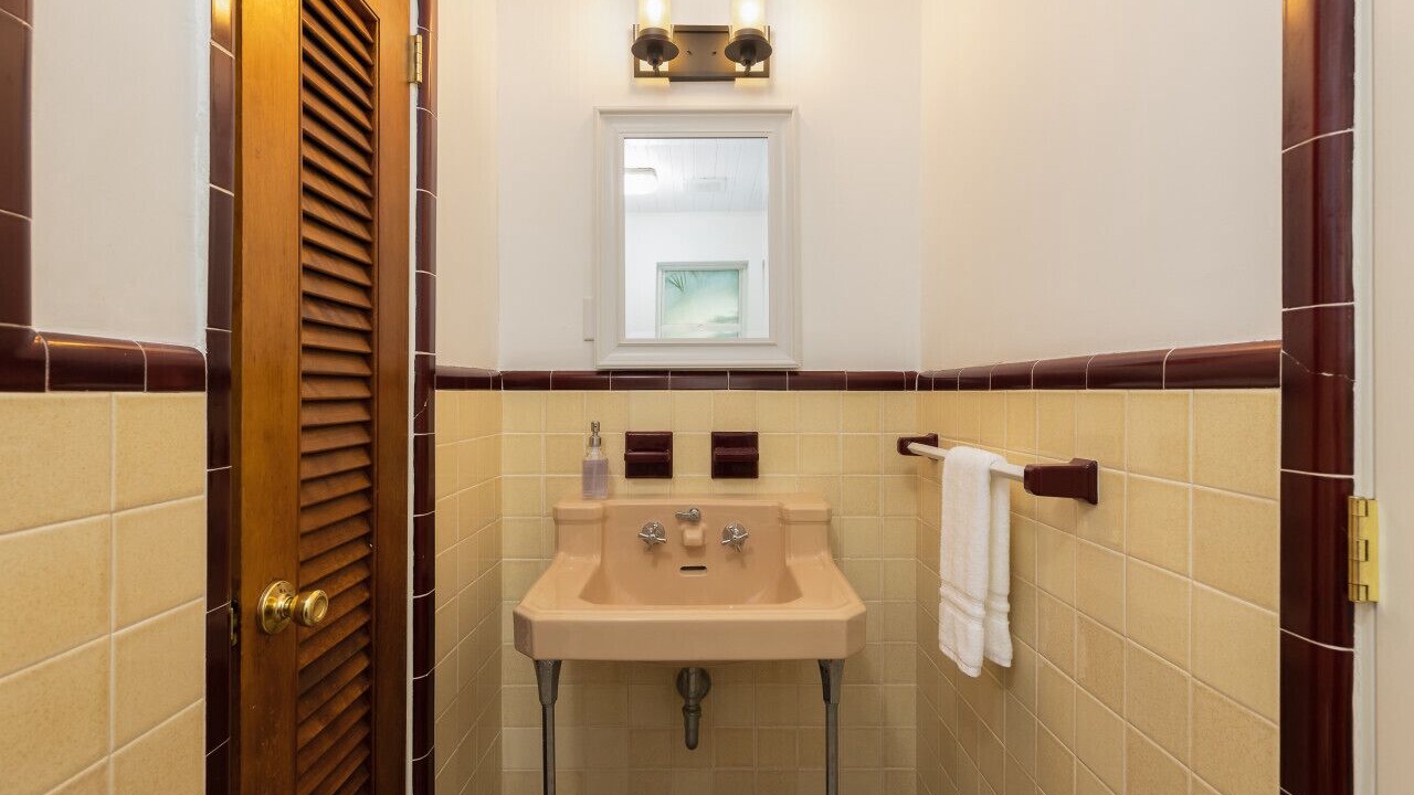 Photo of Bathroom in Islamorada