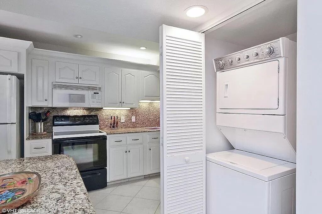 Photo of Kitchen in Stuart
