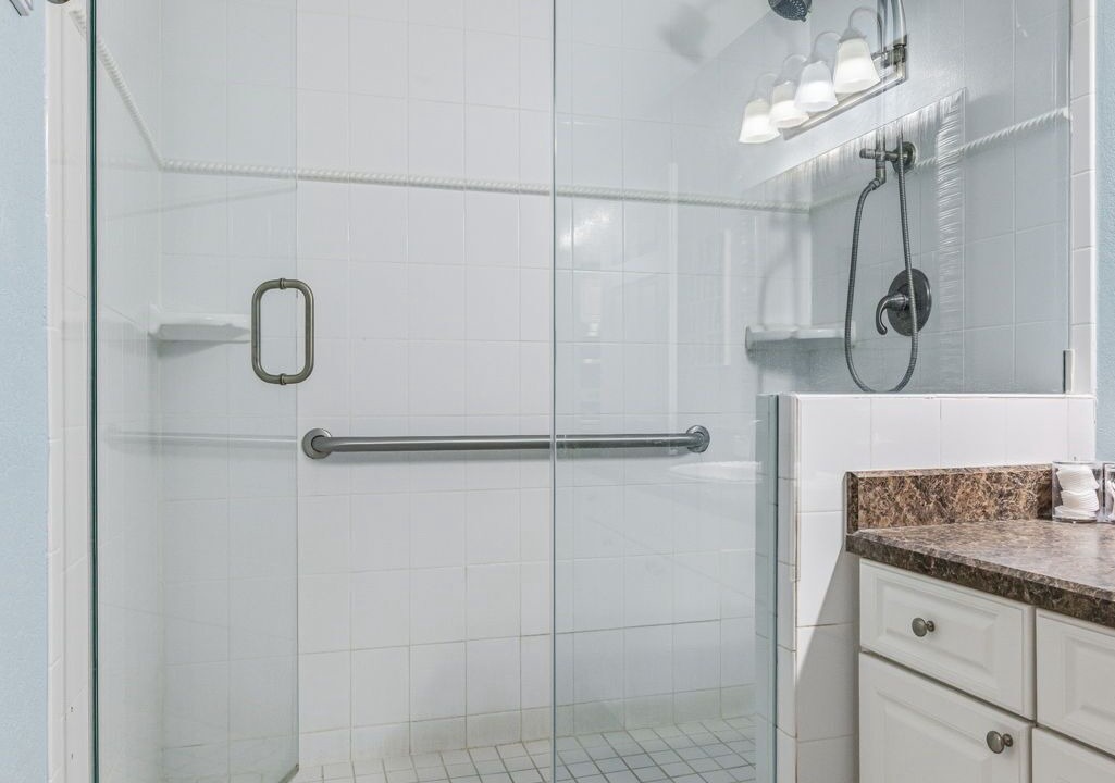 Photo of Bathroom in Independence Square