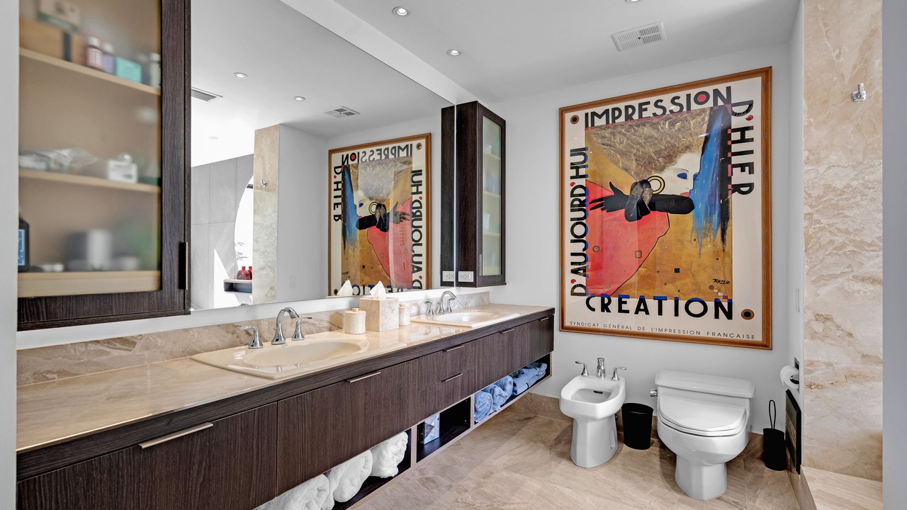 Photo of Bathroom in Northeast Coconut Grove