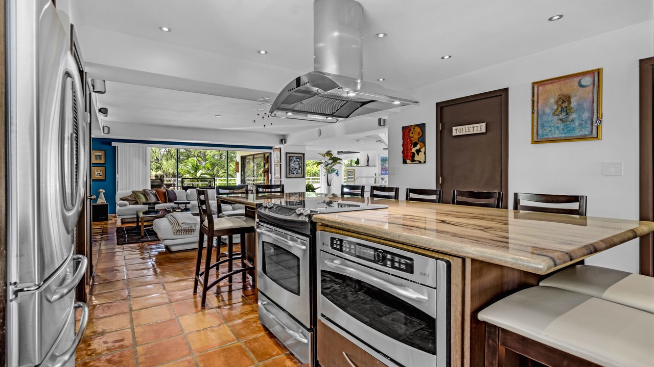 Photo of Kitchen in Northeast Coconut Grove