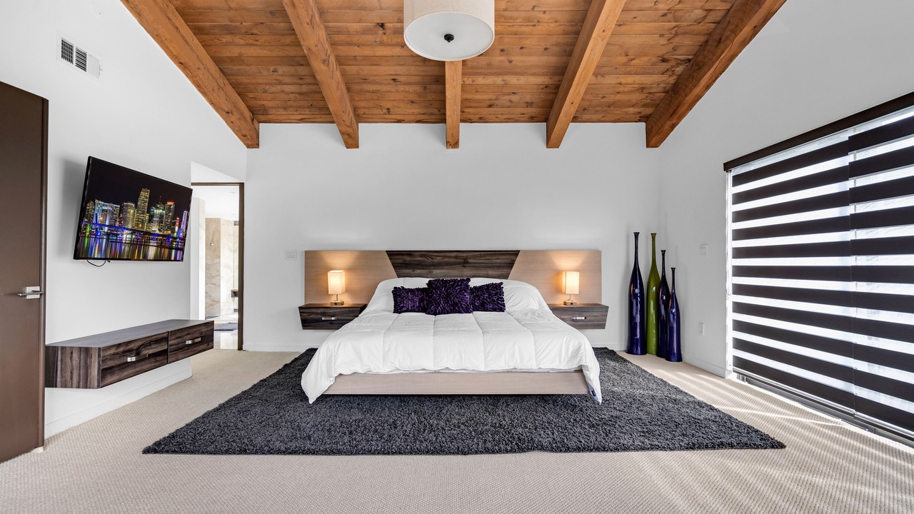 Photo of Bedroom in Northeast Coconut Grove