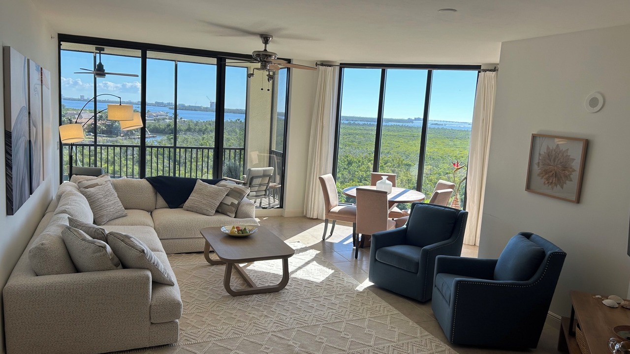 Photo of Livingroom in Cape Harbour
