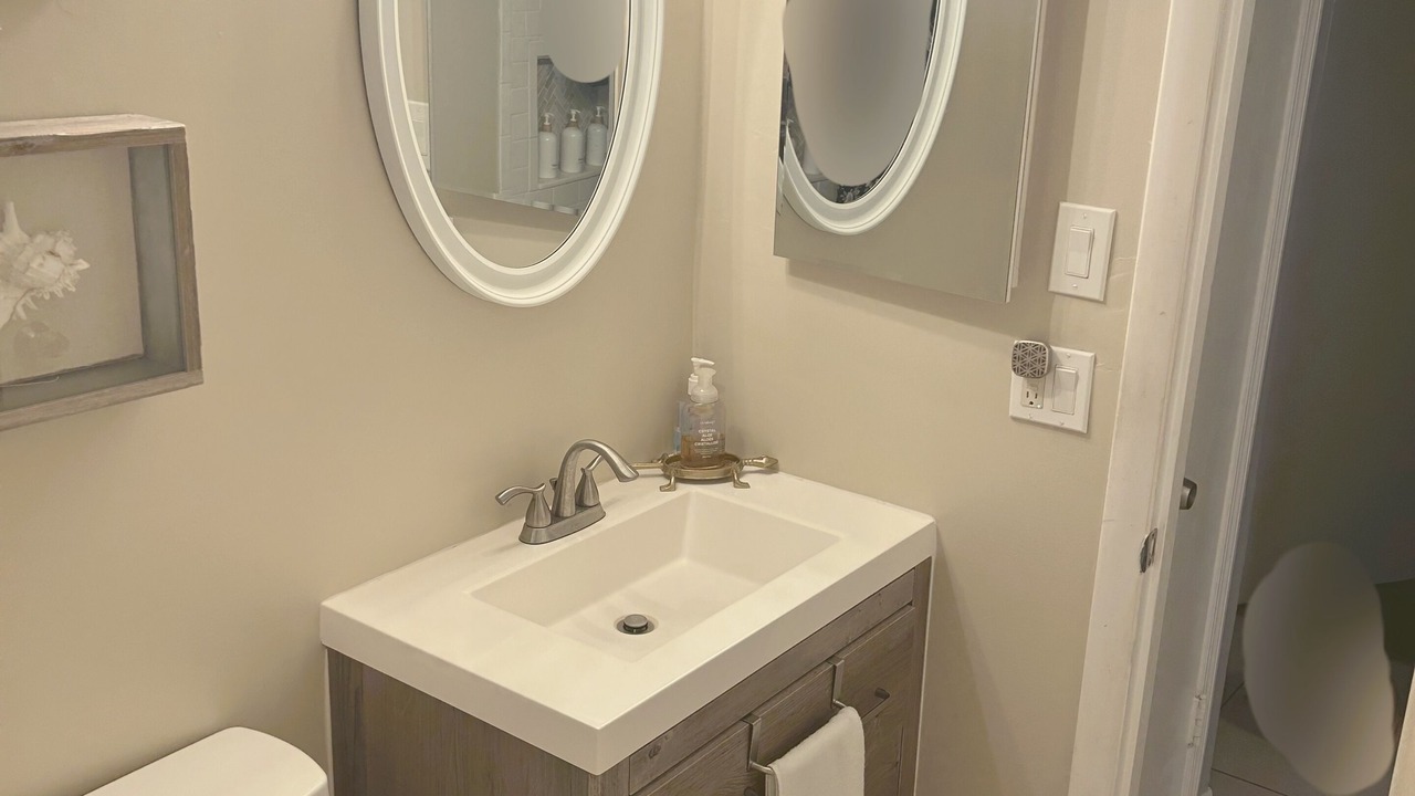 Photo of Bathroom in Jensen Beach