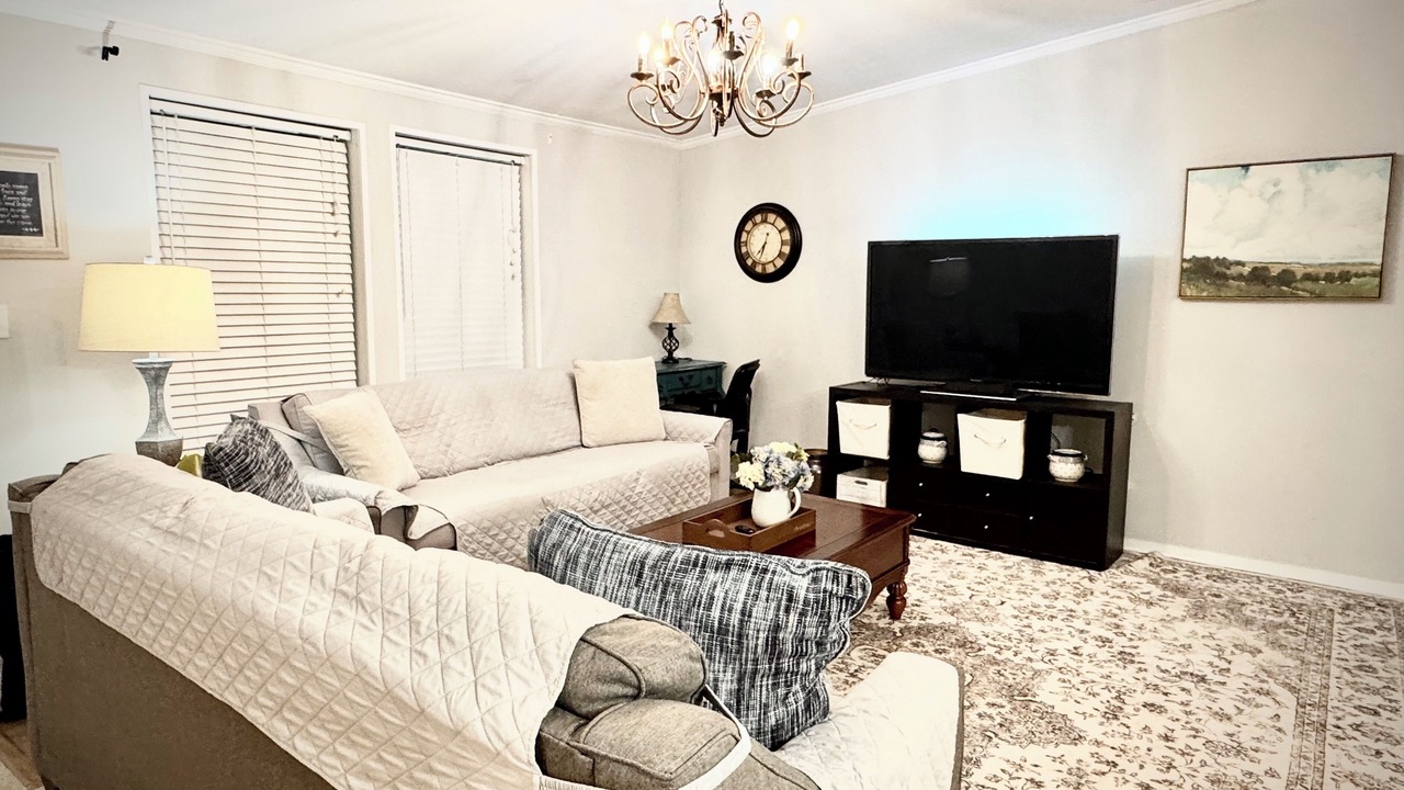 Photo of Livingroom in Fish Hawk