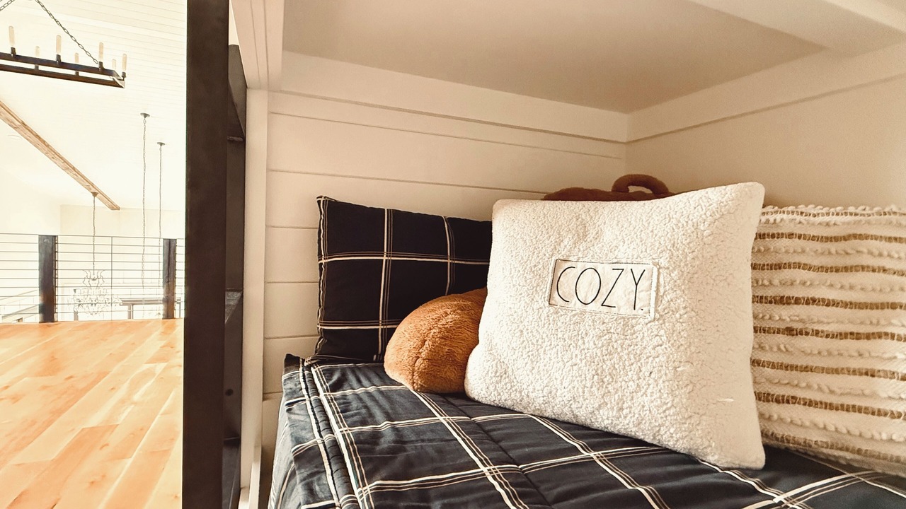 Photo of Bedroom in Sebring