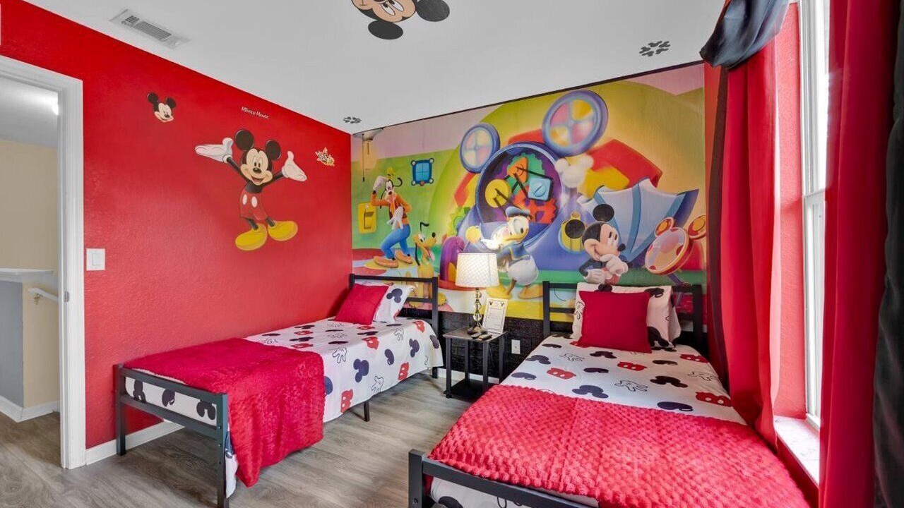 Photo of Bedroom in Regal Palms