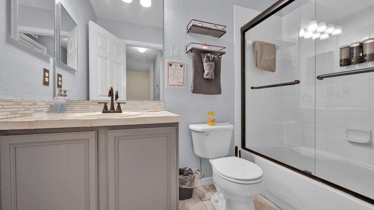 Photo of Bathroom in Regal Palms