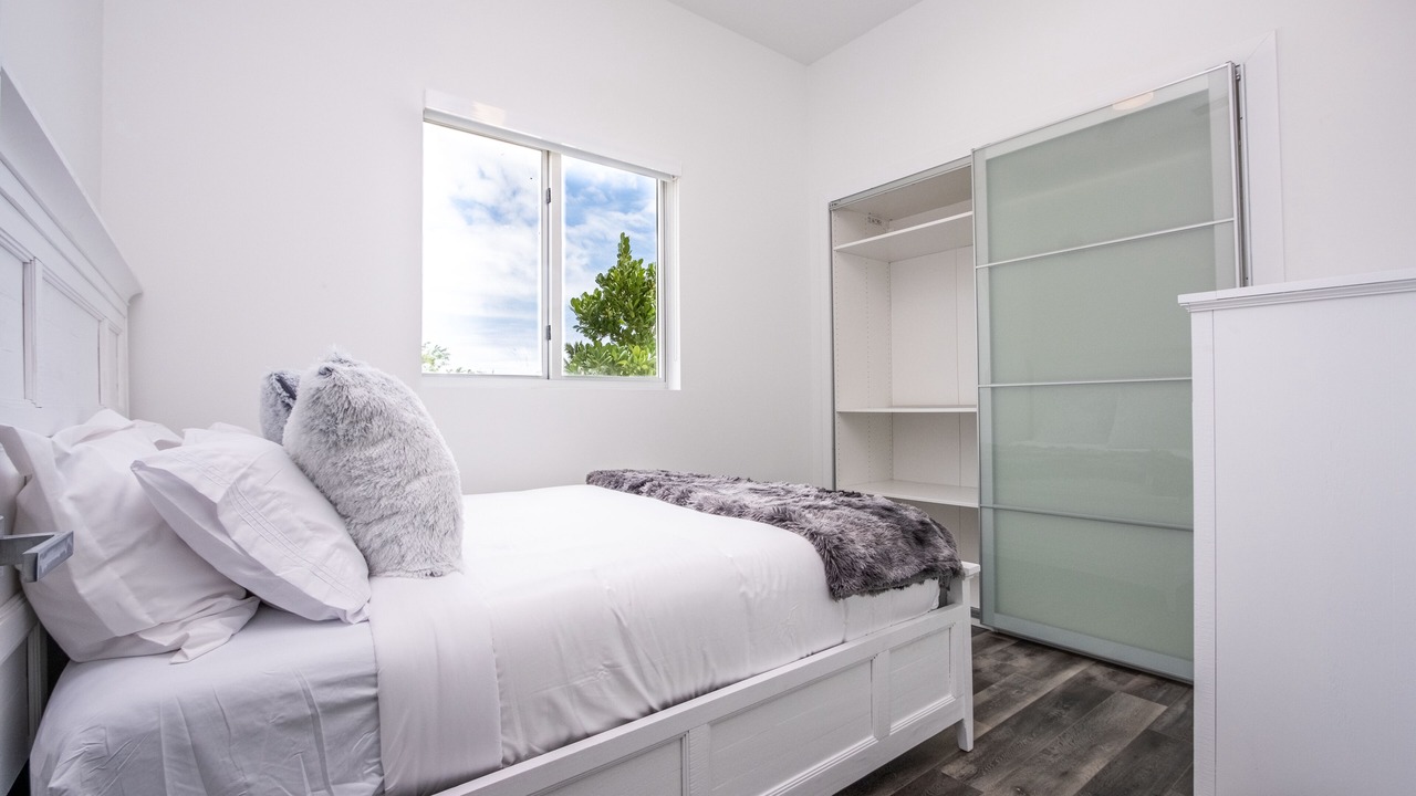 Photo of Bedroom in Coral Way