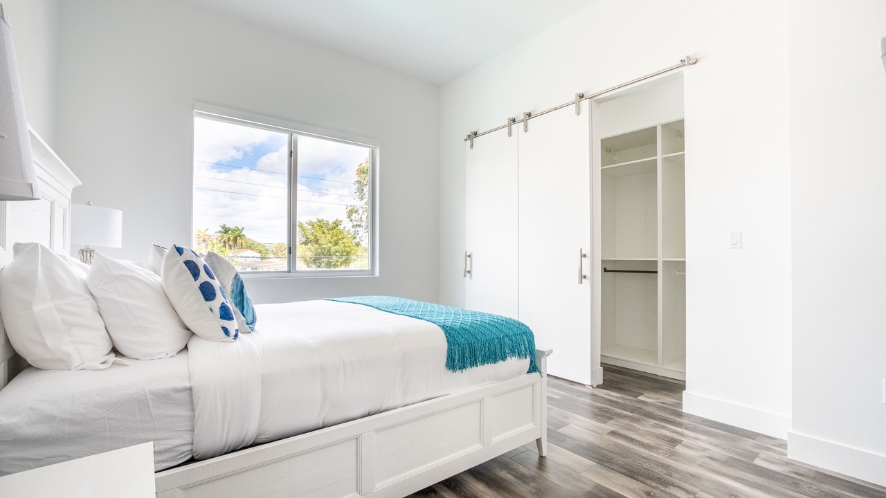 Photo of Bedroom in Coral Way