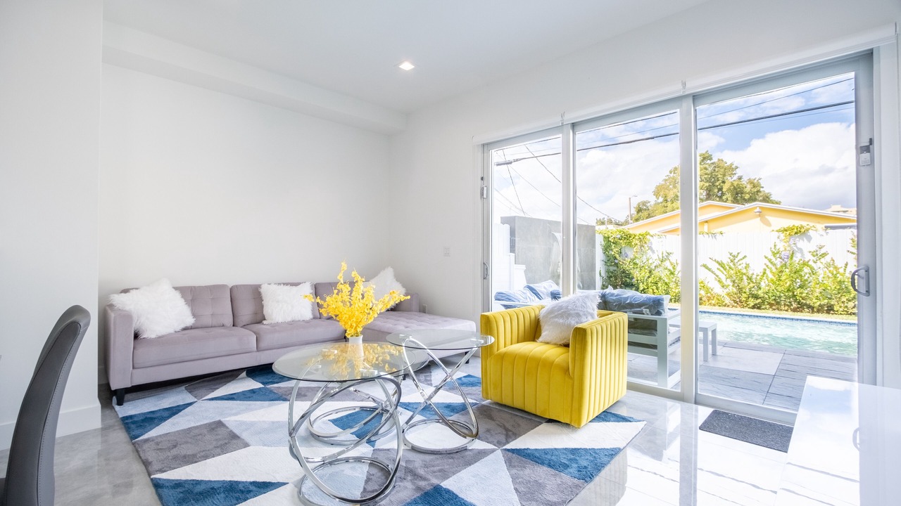 Photo of Livingroom in Coral Way