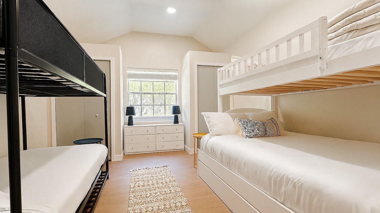 Photo of Bedroom in Highland