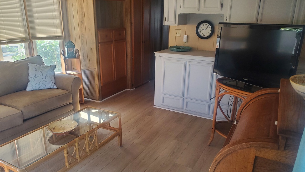 Photo of Livingroom in Nettles Island