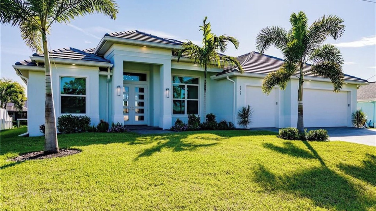 Photo of Outdoor in Pelican