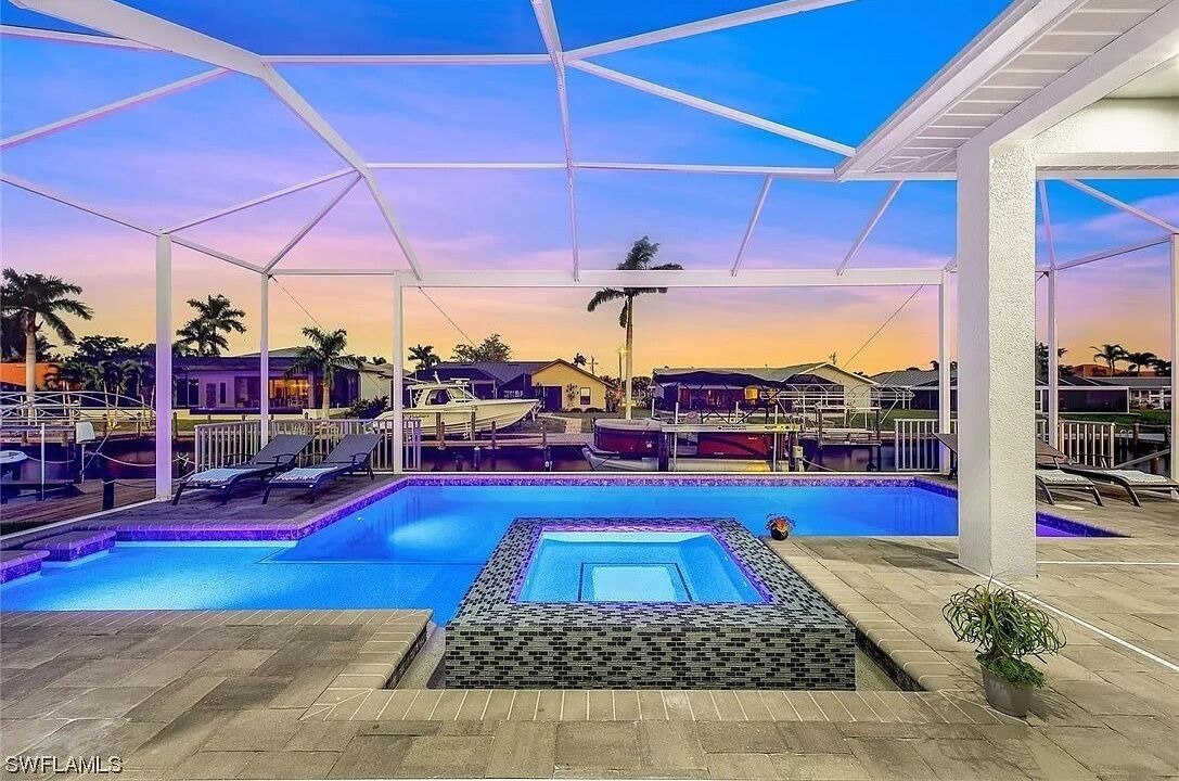 Photo of Outdoor in Pelican