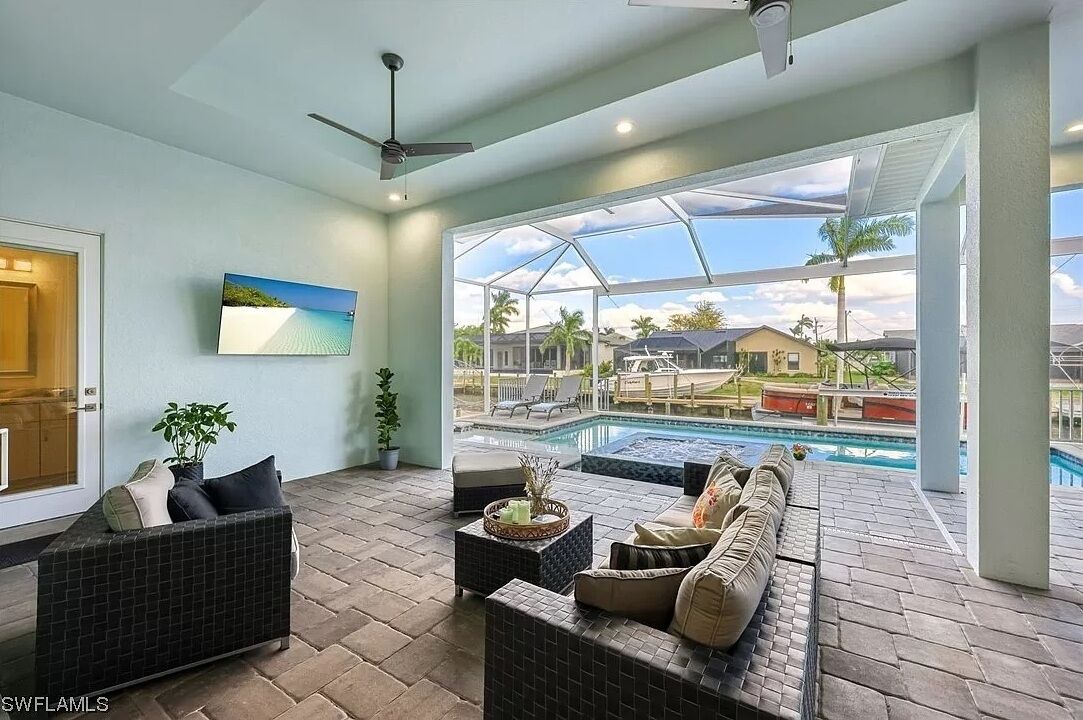 Photo of Livingroom in Pelican