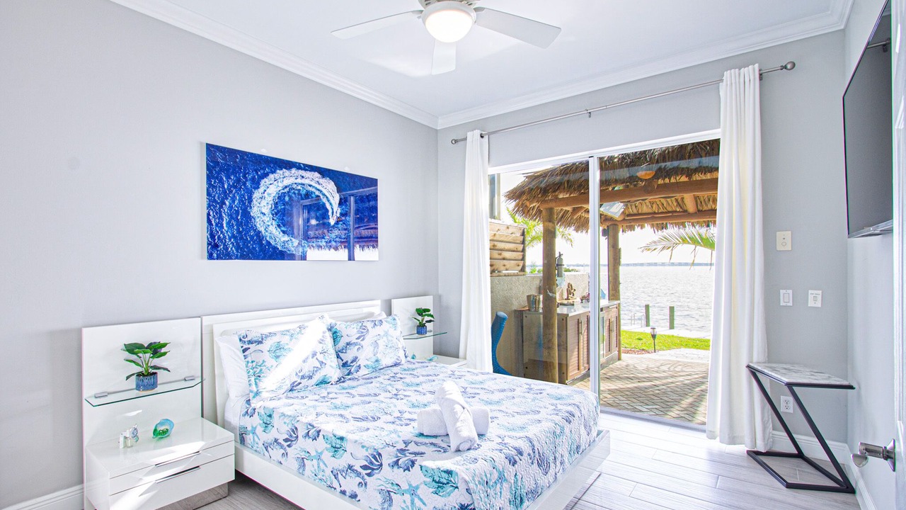 Photo of Bedroom in Caloosahatchee