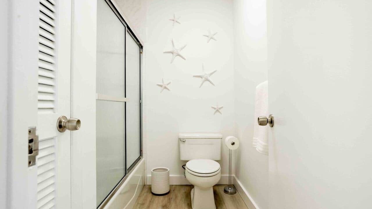 Photo of Bathroom in Marathon