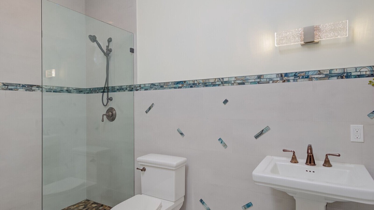 Photo of Bathroom in Old Naples