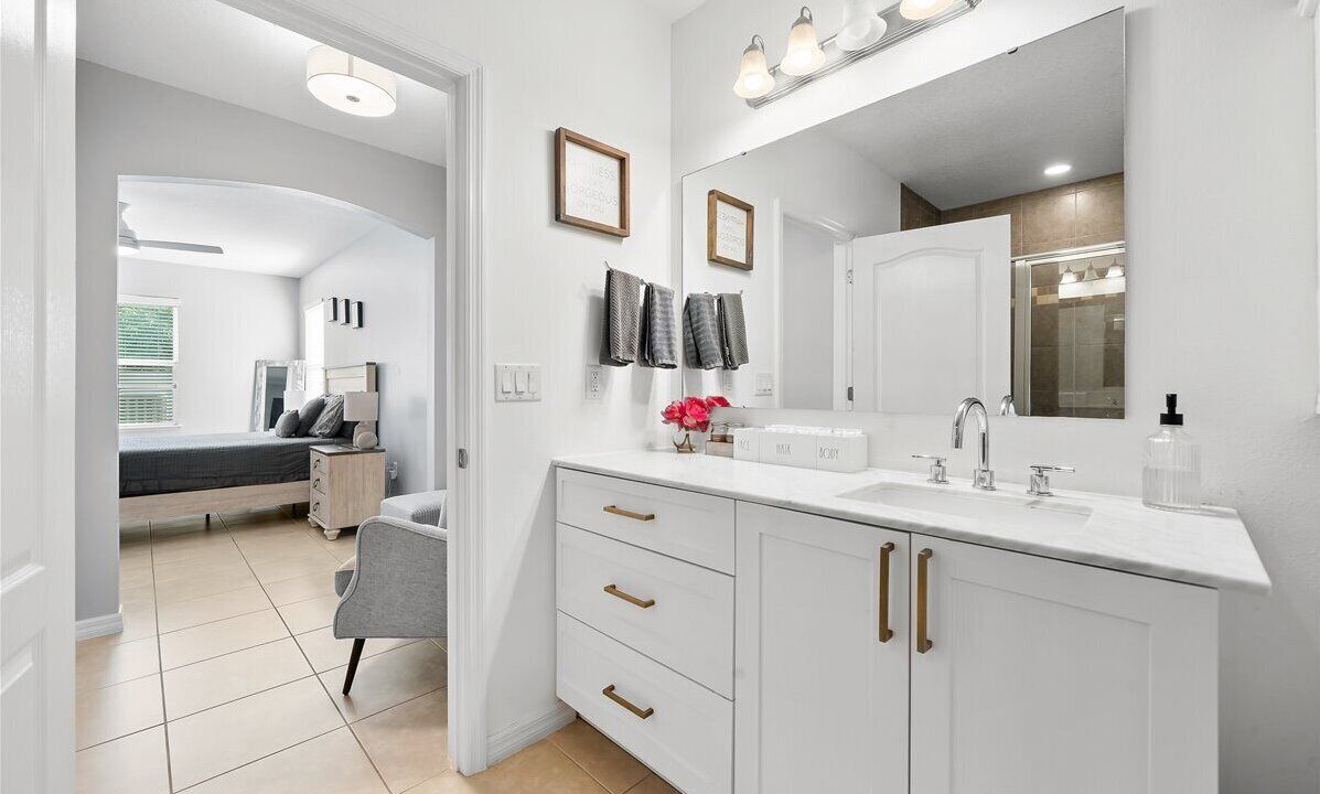 Photo of Bathroom in Interchange Square