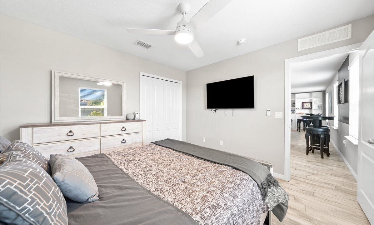 Photo of Bedroom in Interchange Square