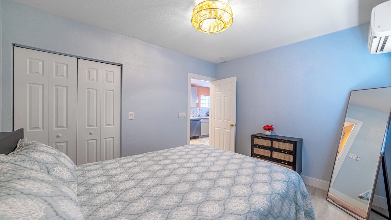 Photo of Bedroom in Lake Worth