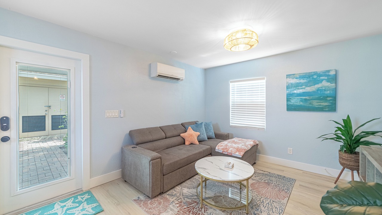 Photo of Bedroom in Lake Worth