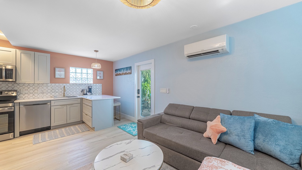 Photo of Livingroom in Lake Worth