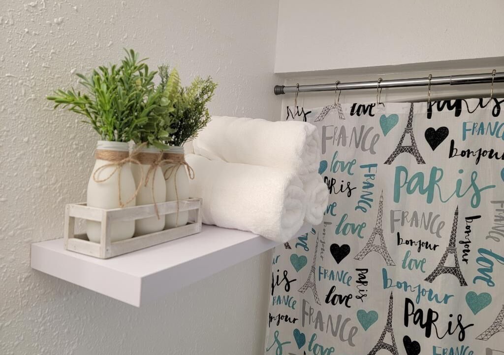 Photo of Bathroom in Largo