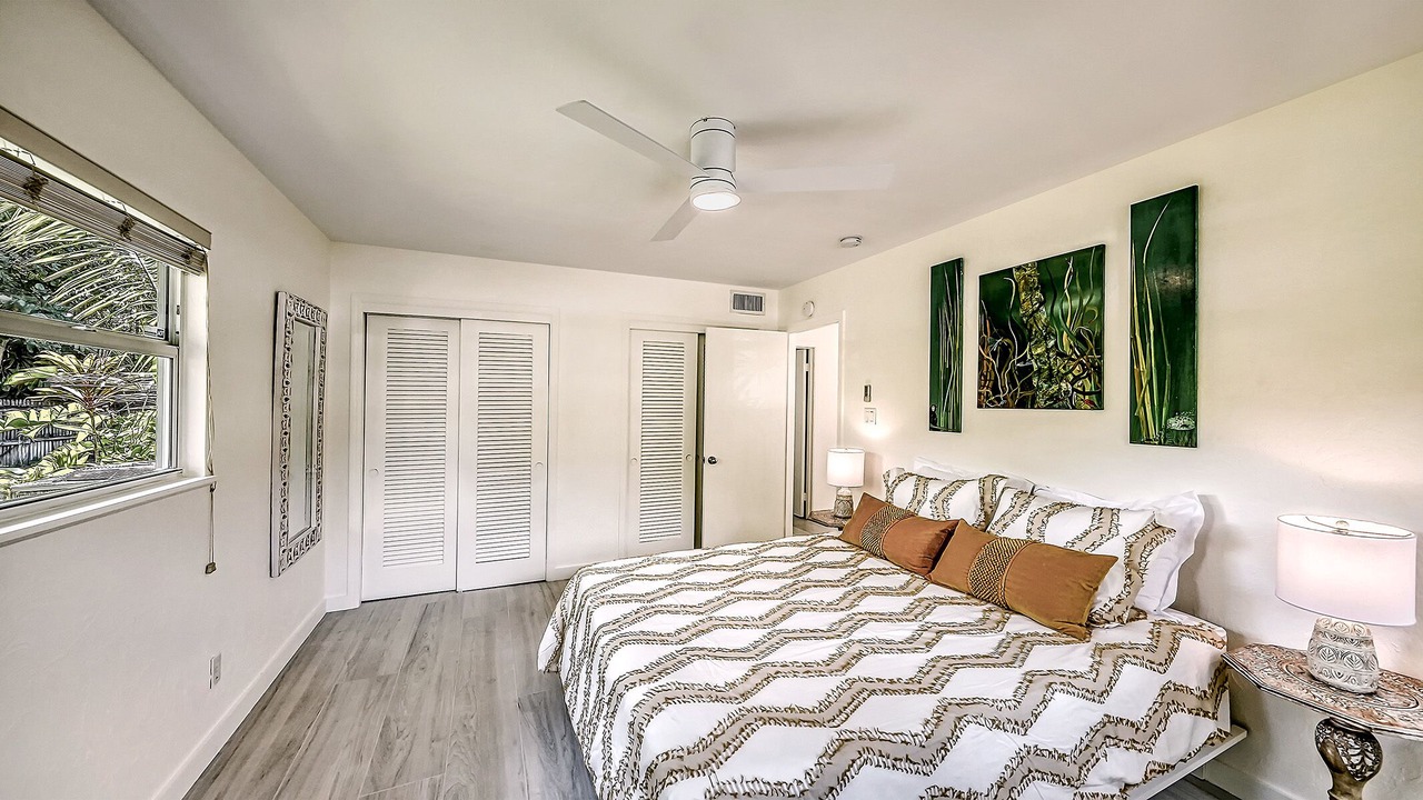 Photo of Bedroom in Bay Isle