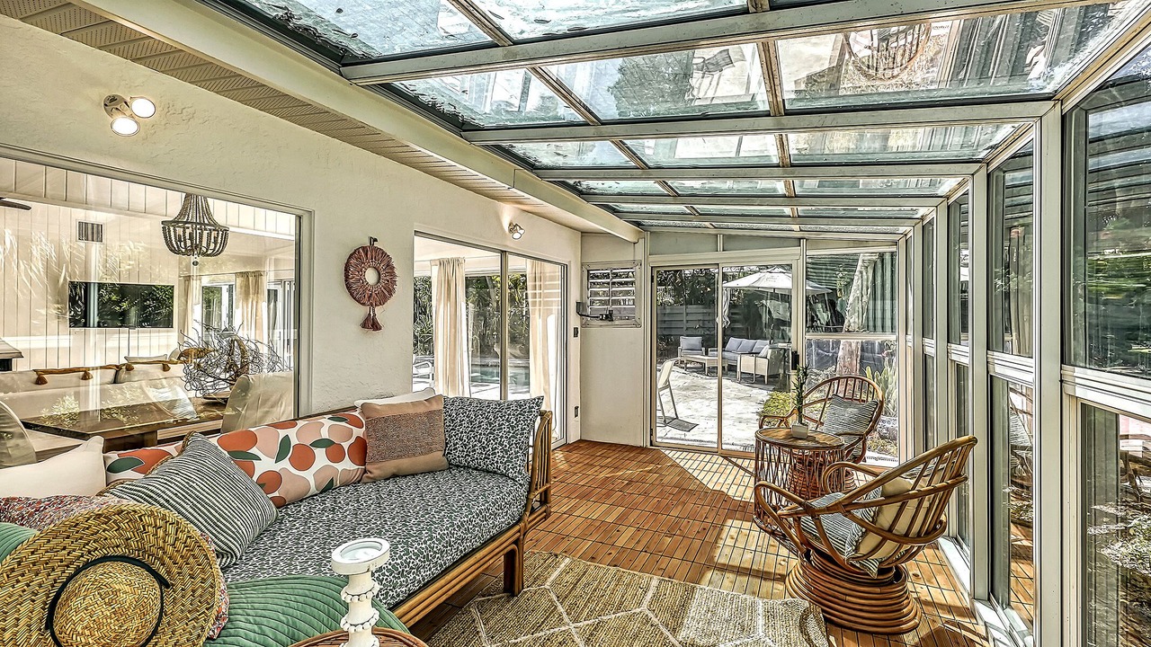 Photo of Livingroom in Bay Isle