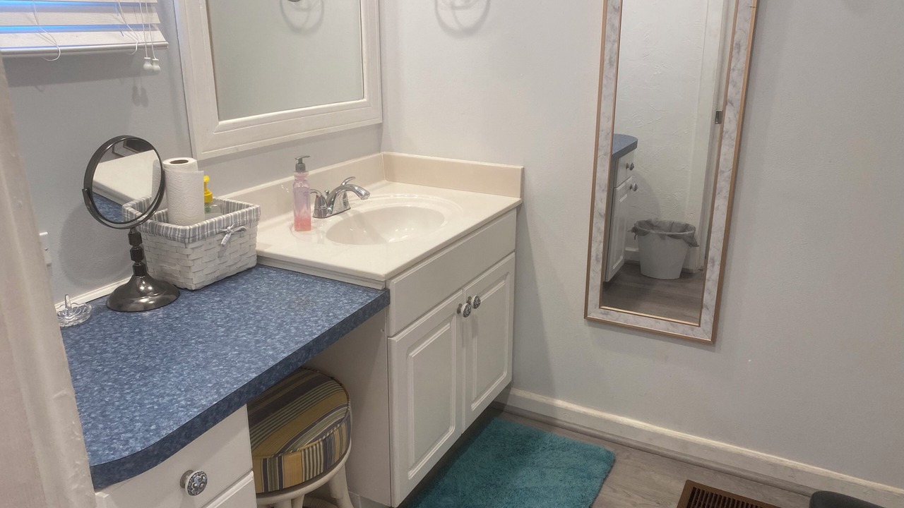 Photo of Bathroom in Nettles Island