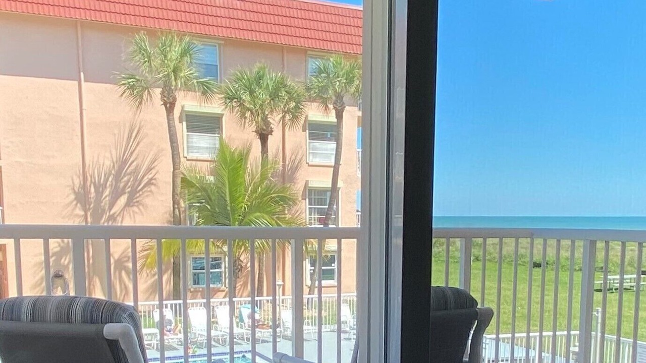 Photo of Bedroom in Cocoa Beach