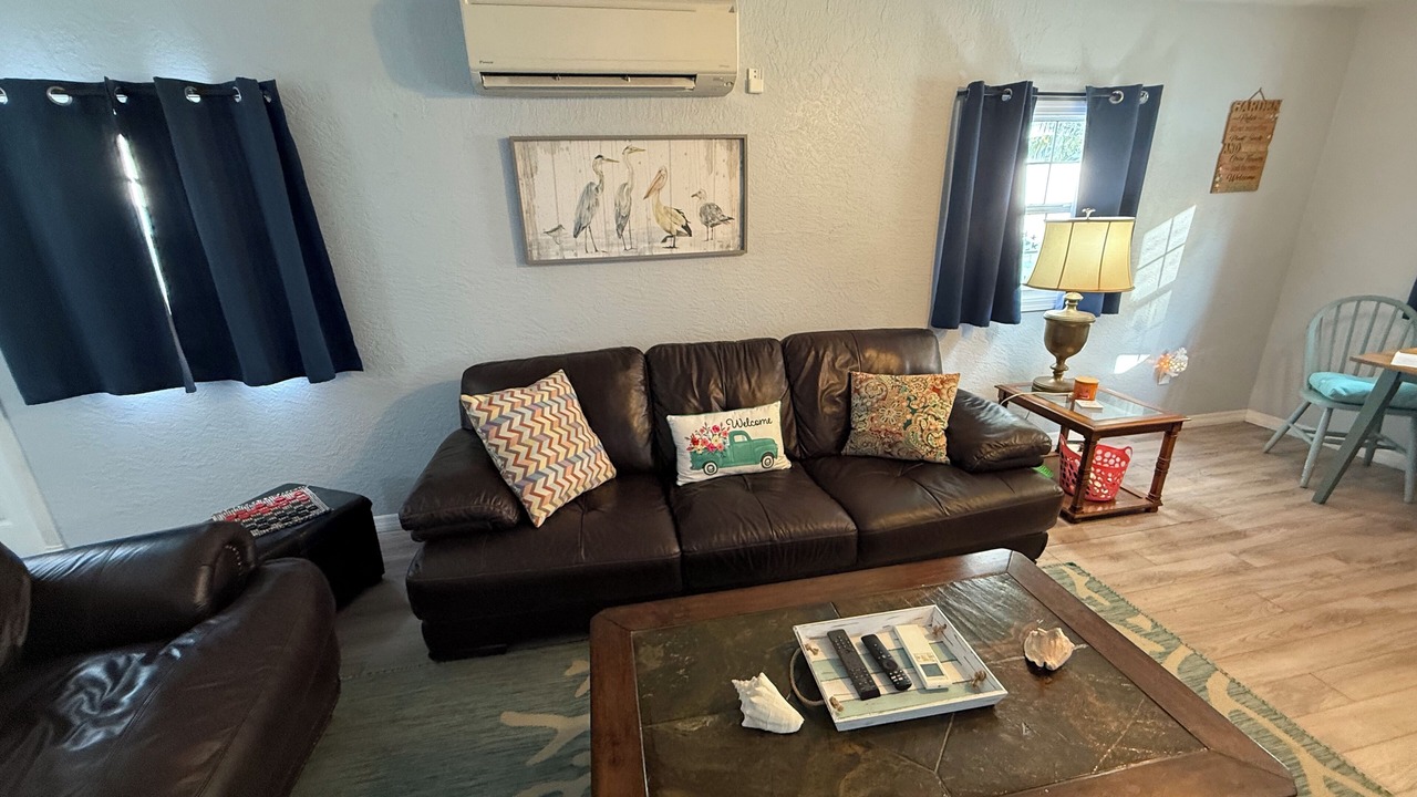 Photo of Livingroom in Stuart