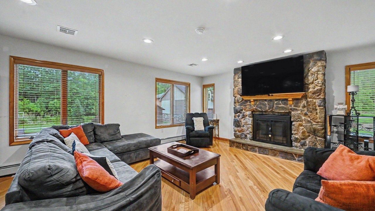 Photo of Livingroom in White Haven