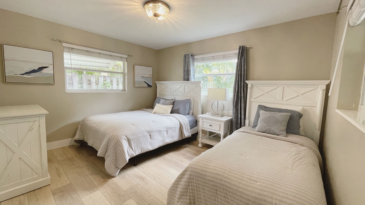 Photo of Bedroom in Lakeside Point