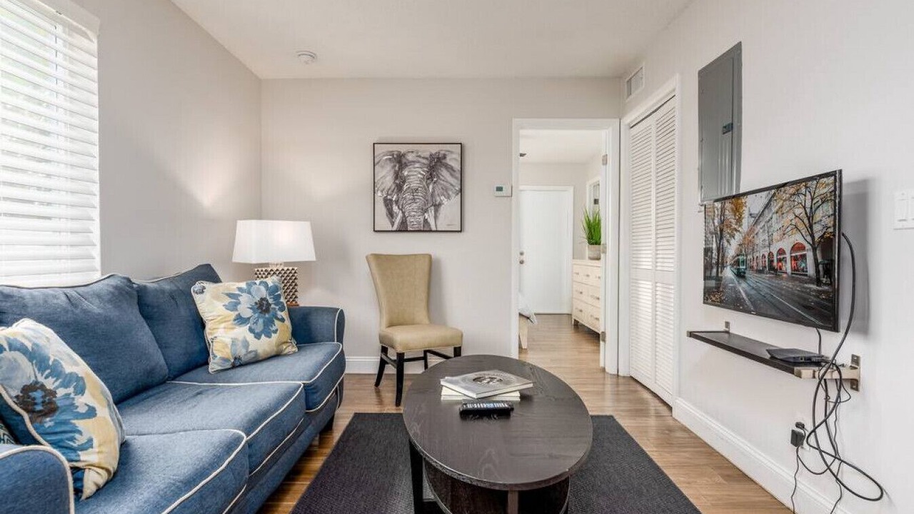 Photo of Livingroom in Wilton Manors