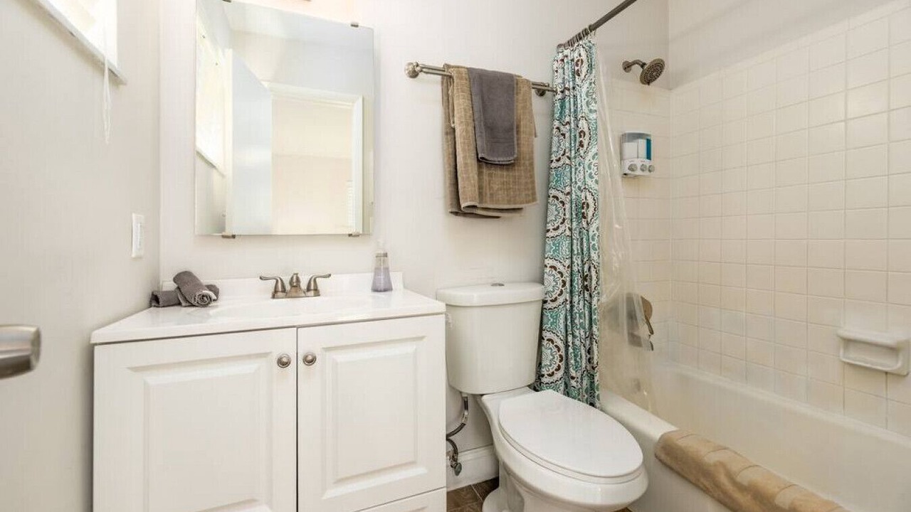 Photo of Bathroom in Wilton Manors
