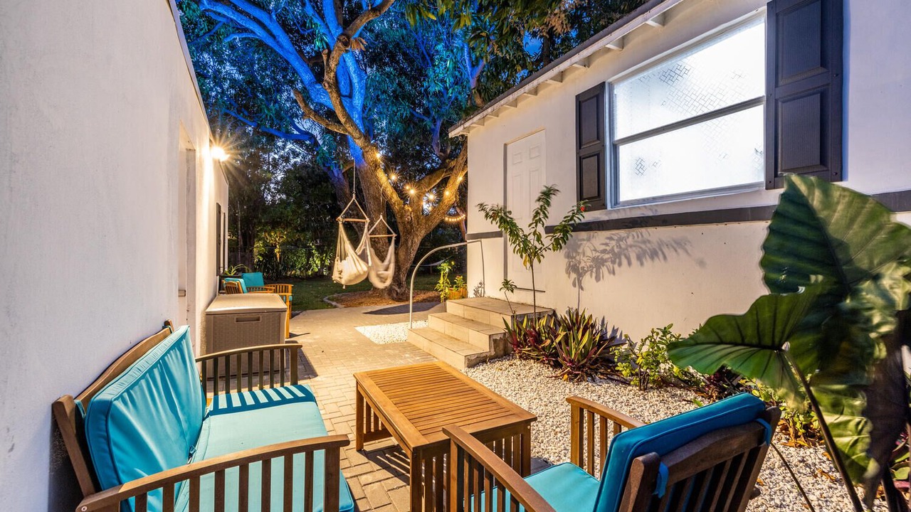 Photo of Patio Balcony in Northeast Miami