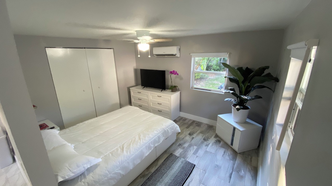 Photo of Bedroom in Northeast Miami