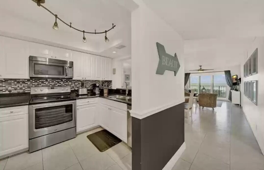 Photo of Kitchen in Hutchinson Island South