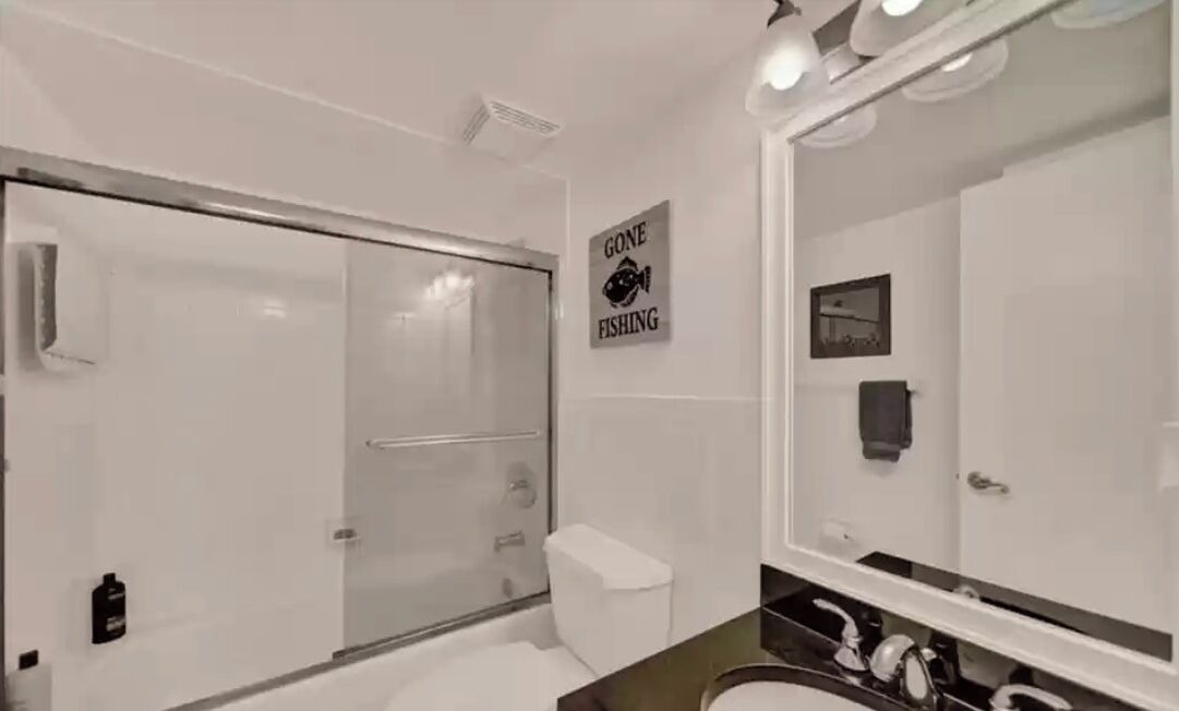 Photo of Bathroom in Hutchinson Island South