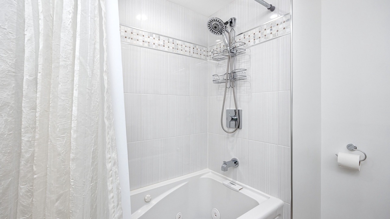Photo of Bathroom in Seminole