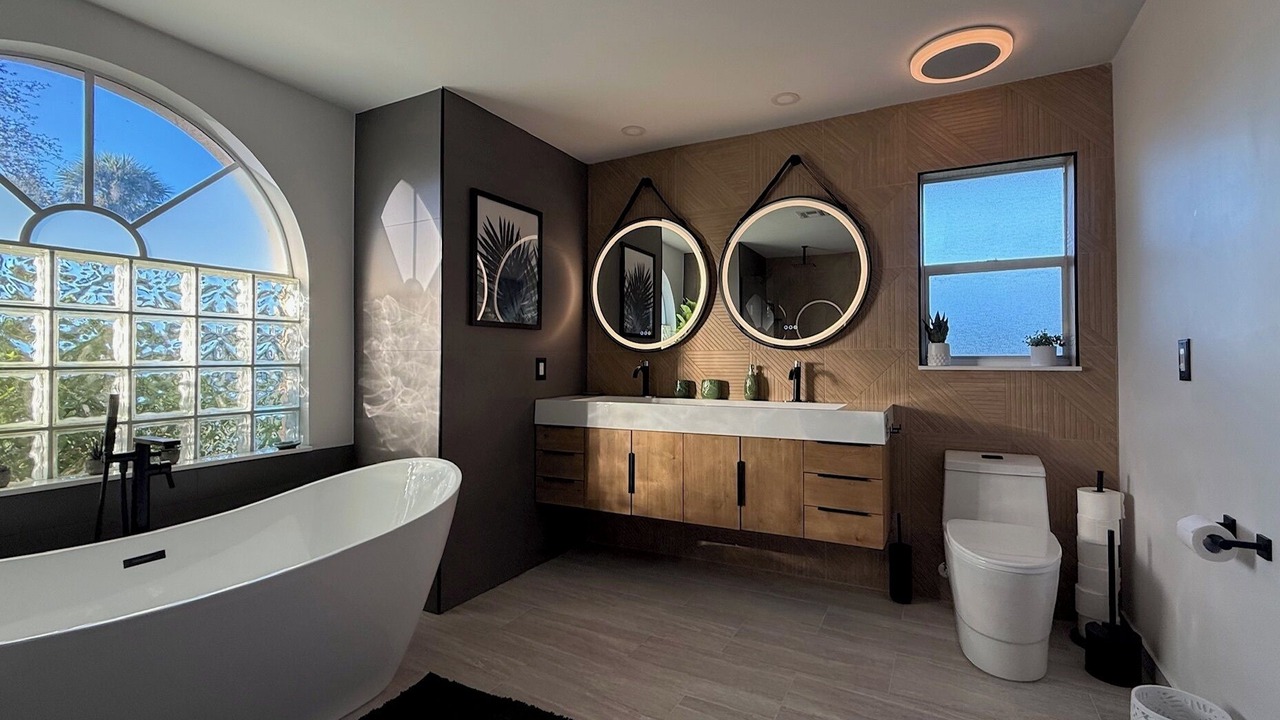 Photo of Bathroom in Laurel