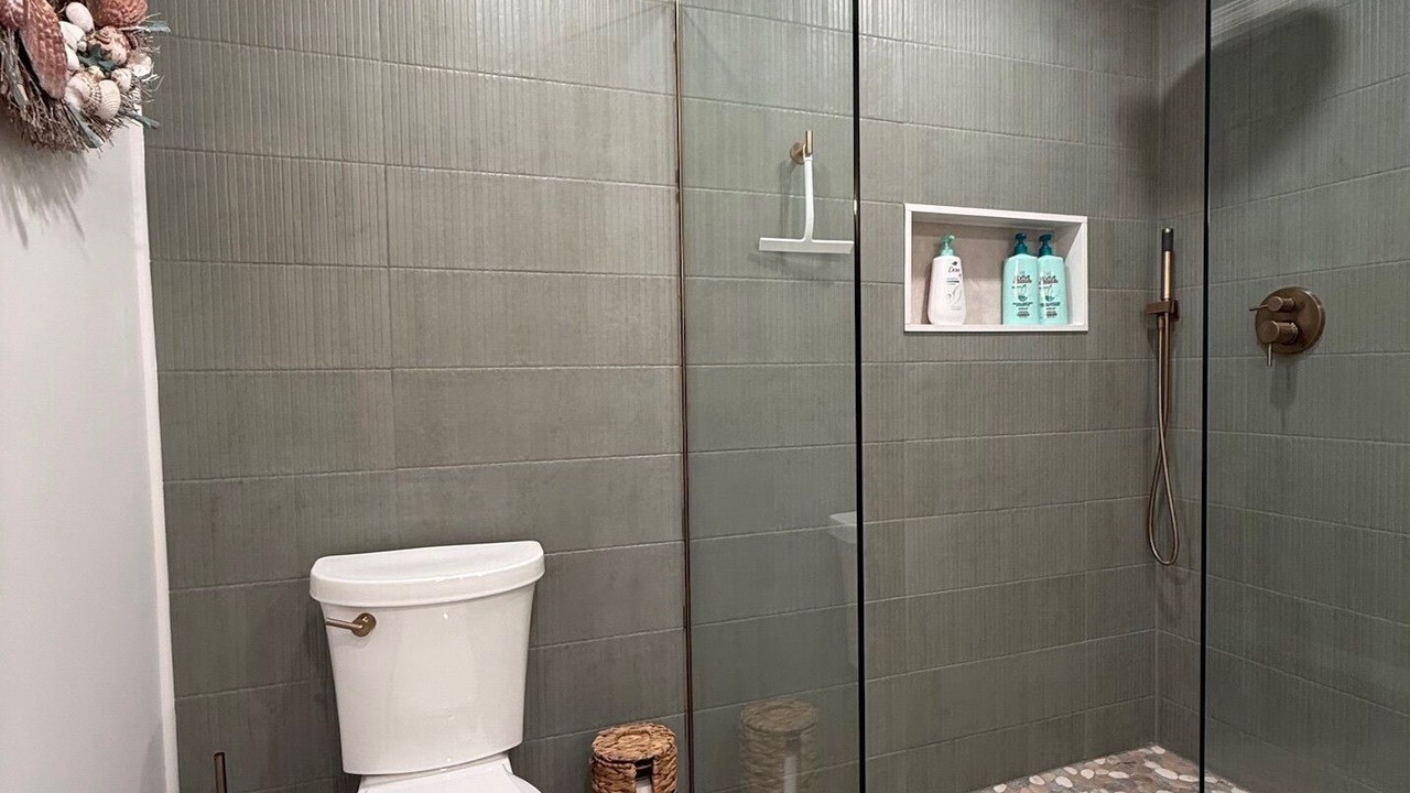 Photo of Bathroom in Laurel