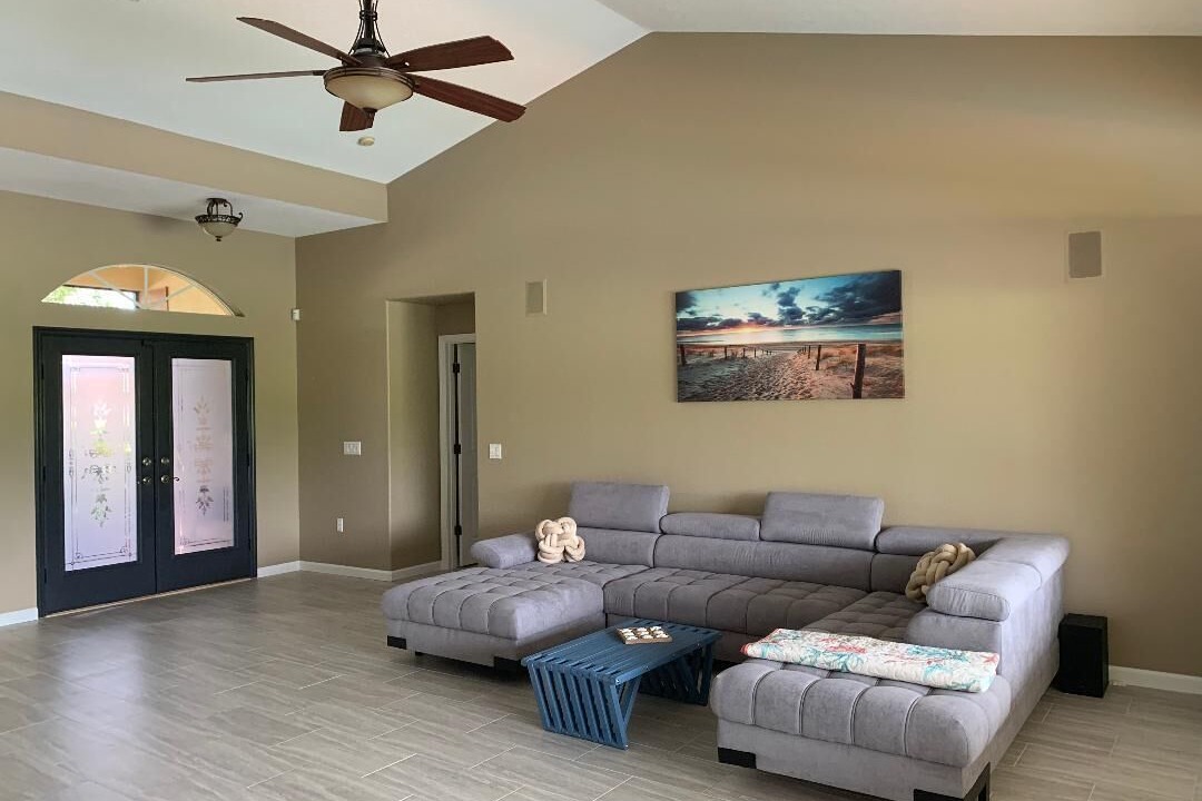 Photo of Livingroom in Laurel