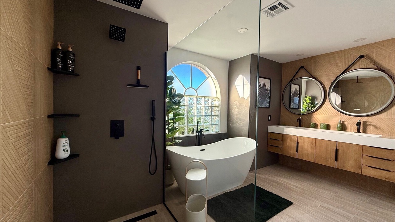Photo of Bathroom in Laurel