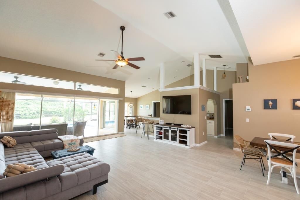 Photo of Livingroom in Laurel